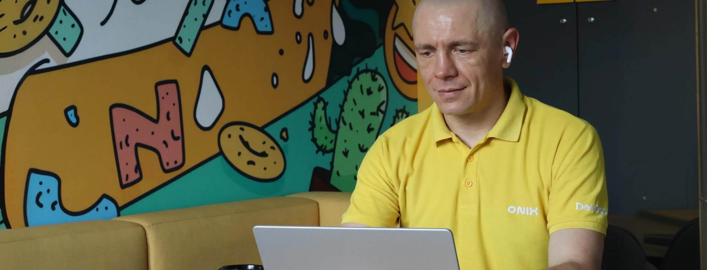 MainBackground